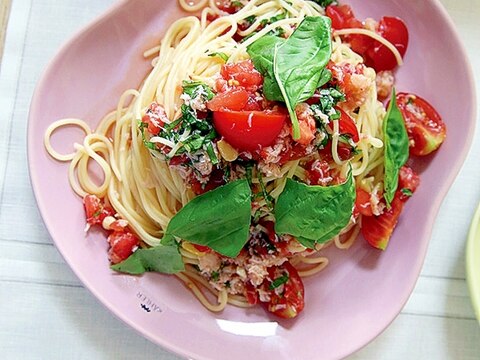 トマトと蟹肉の冷製パスタ